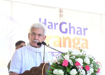 جموں و کشمیر کو سب سے سستی بجلی ملتی ہے:منوج سنہا