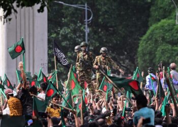 بنگلہ دیش: ہماری تجویز کردہ عبوری حکومت کے سوا کوئی حل قبول نہیں، طلبہ تحریک