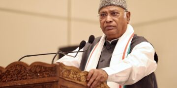 اگر انڈیا اتحاد کو مزید 25 نشستیں مل جاتیں تو راہل گاندھی وزیر اعظم ہوتے :ملکا ارجن کھڑکے