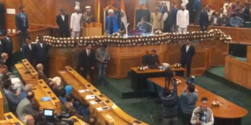 جموں و کشمیر حکومت مستحق خاندانوں کو 200 یونٹ مفت بجلی فراہم کرے گی: ایل جی سنہا