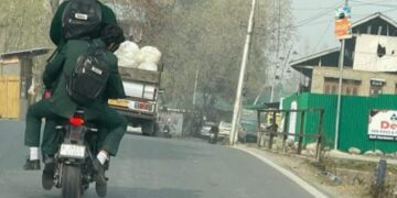نابالغ طلباء کے لیے اسکولی حدود میں بائیک، گاڑیوں پر پابندی