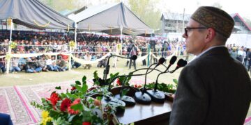 دفعہ 370 کی بحالی کا معاملہ: ہم نے ایک ایسی قرارداد پاس کی جس سے مرکزی سرکار بھی نظرا نداز نہیں کرسکتی :عمر عبداللہ