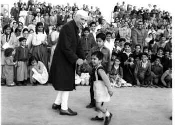 چاچا نہرو کے نڈر اور مولویوں کے نکمے بچے