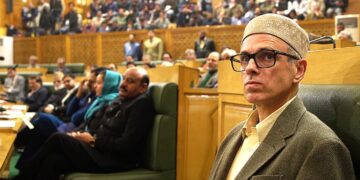 عمر عبداللہ نے دفعہ 370 کی منسوخی کے خلاف قرارداد کا اشارہ دیا