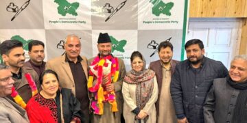 اسمبلی میں خصوصی درجے کا مسئلہ اٹھانے پر محبوبہ مفتی کی پارٹی کے تین ارکان اسمبلی کی سراہنا