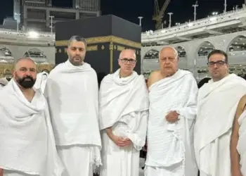 سرکاری عہدے داروں کا عمرہ۔۔۔۔کاش یہ رقم محتاجوں پر خرچ ہوتی