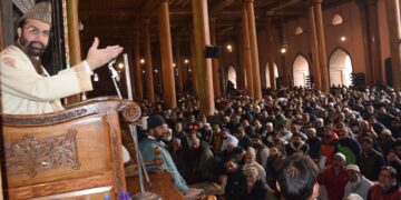 سڑک حادثات کی روک تھام کے لیے موثر اقدامات کی ضرورت: میرواعظ کشمیر