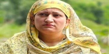 ٹی آر سی سرینگر گرینیڈ حملے میں زخمی بانڈی پورہ کی خاتون اسپتال میں زندگی کی جنگ ہا ر گئیں