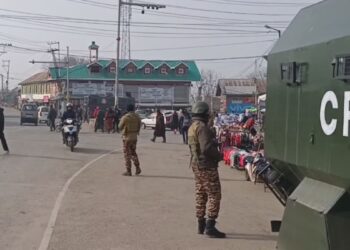 فوجی اہلکار پر حملے کے بعد ترال میں سیکورٹی کے سخت انتظامات