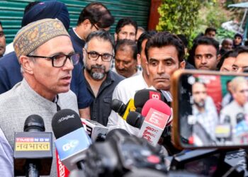 ریاست کی بحالی کا وعدہ پورا کیا جائے اور مسلمانوں کو نشانہ بنانے سے گریز کیا جائے: عمر عبداللہ