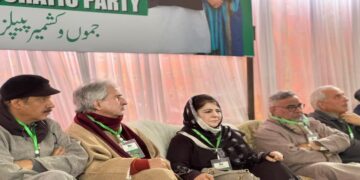 محبوبہ نے ‘ون نیشن ون الیکشن’ کی مخالفت کی، پی ڈی پی صدر نے کہا این ڈی اے ہندوستان کے آئین کو تباہ کر رہی ہے