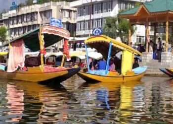 کرسمس اور نیے سال کے پیش نظر کشمیر کے بیشتر ہوٹل بُک