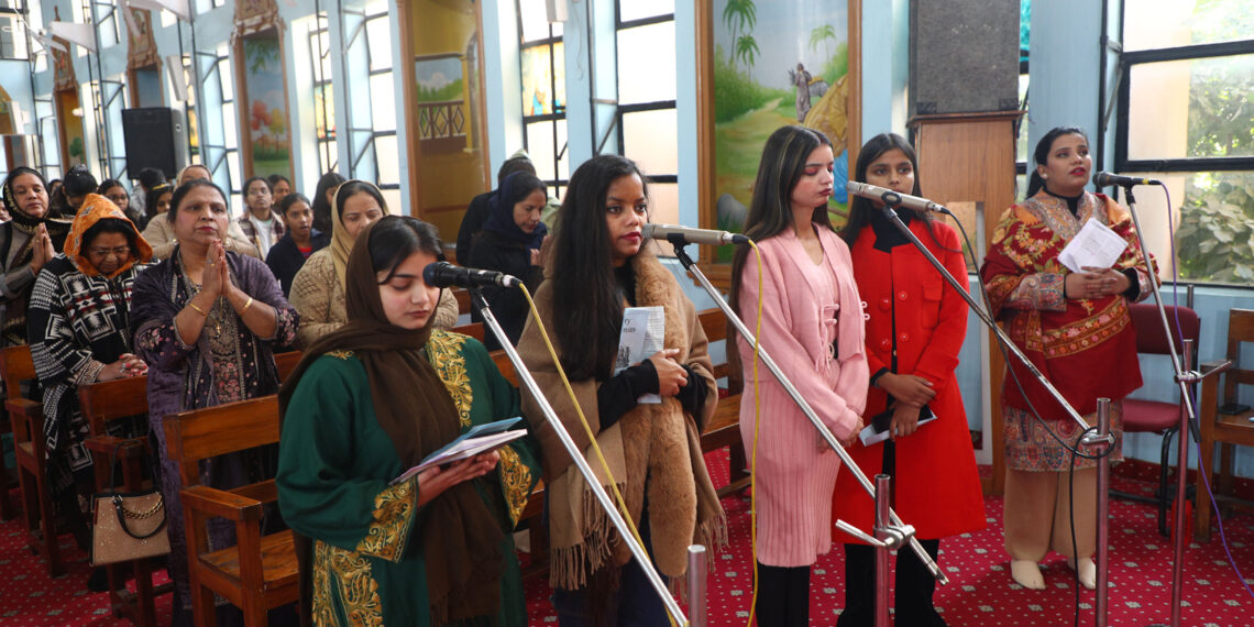 جموں و کشمیر میں کرسمس کا تہوارمذہبی جوش و خروش سے منایا گیا