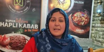ملئے پاکستانی کھانوں کو کشمیر میں مقبول کرنے والی "جذبہ دیدی” سے