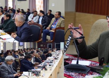 وزیر اعلیٰ عمر عبداللہ نے حکومت کو سیاسی وابستگیوں سے پاک رکھنے کا عہد کیا