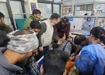 سینٹرل جیل سری نگرمیں تلاشی کے دوران سیل فونز، سم کارڈز سمیت کئی ڈیجیٹل آلات ضبط کئے گئے :کاونٹر انٹیلی جنس کشمیر