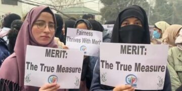 ریزرویشن معاملہ: وزیرا علیٰ نے چھ ماہ کے اندر اندر پالیسی کو منسوخ کرنے کا یقین دلایا :طلبا کمیٹی