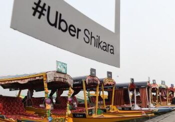 اوبیر نے جھیل ڈل میں شکارا سے لطف اندوز ہونے کی خاطر آن لائن سروس کا آغاز کیا